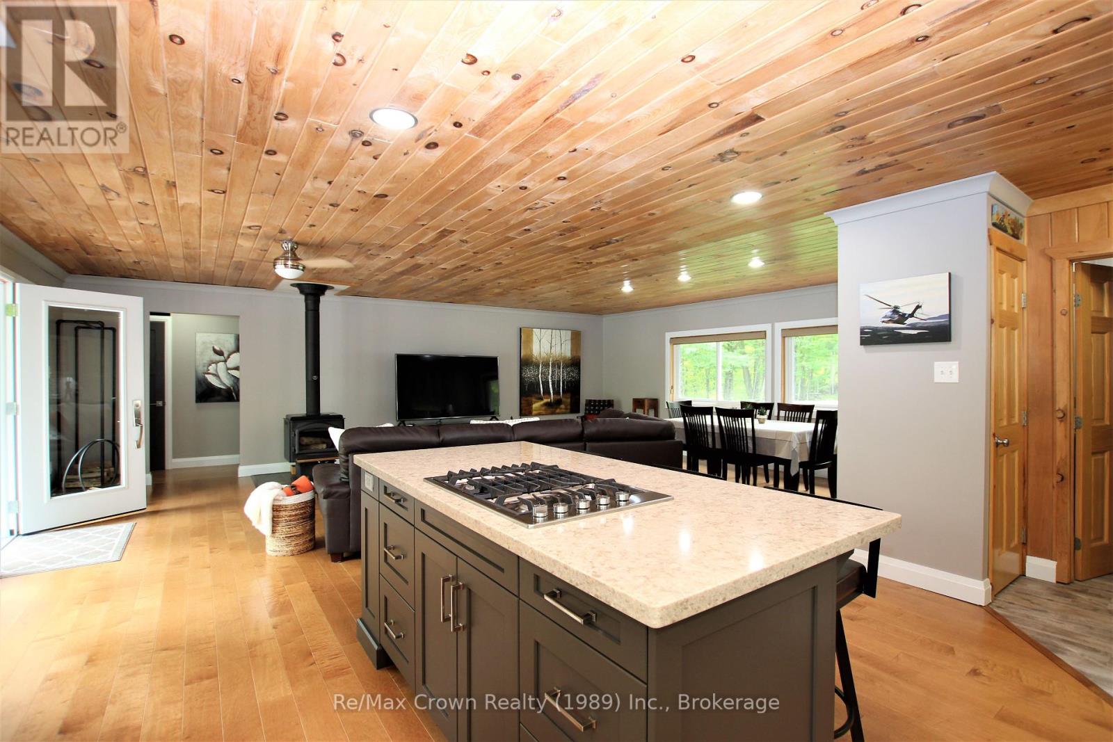 108 Murphy Drive, Parry Sound Remote Area, Ontario  P0H 1N0 - Photo 13 - X12090997