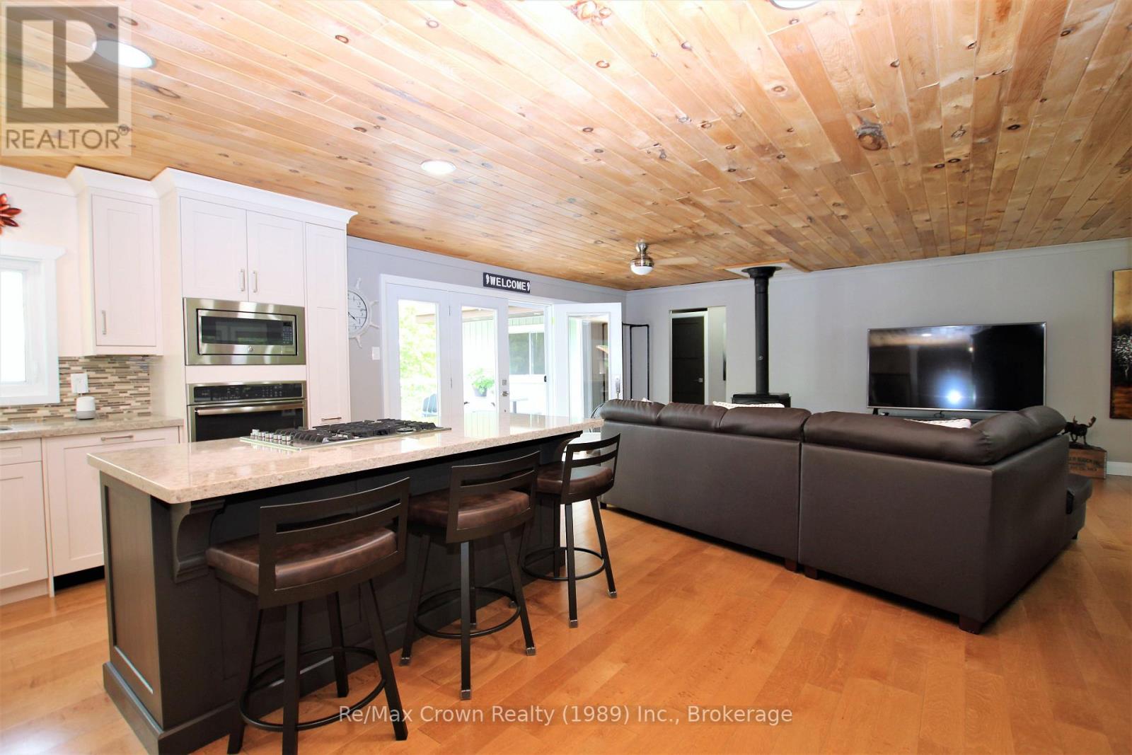 108 Murphy Drive, Parry Sound Remote Area, Ontario  P0H 1N0 - Photo 14 - X12090997