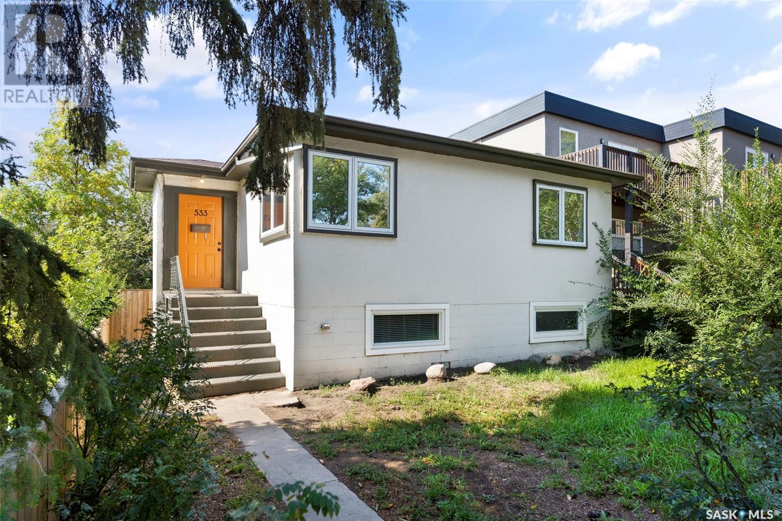 Property at 533 H AVENUE S image 1