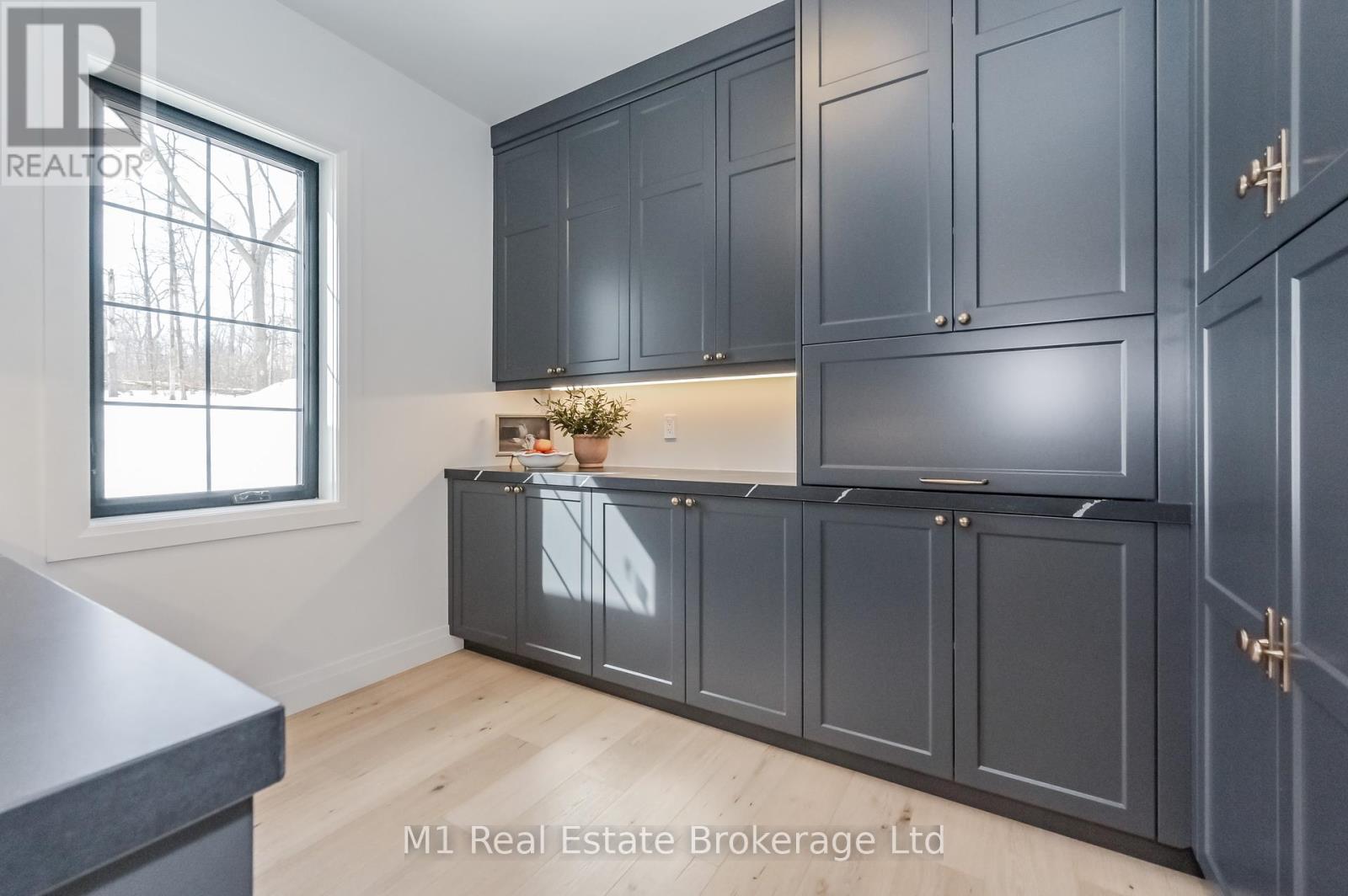 433 South River Road, Centre Wellington, Ontario  N0B 1S0 - Photo 17 - X12065546