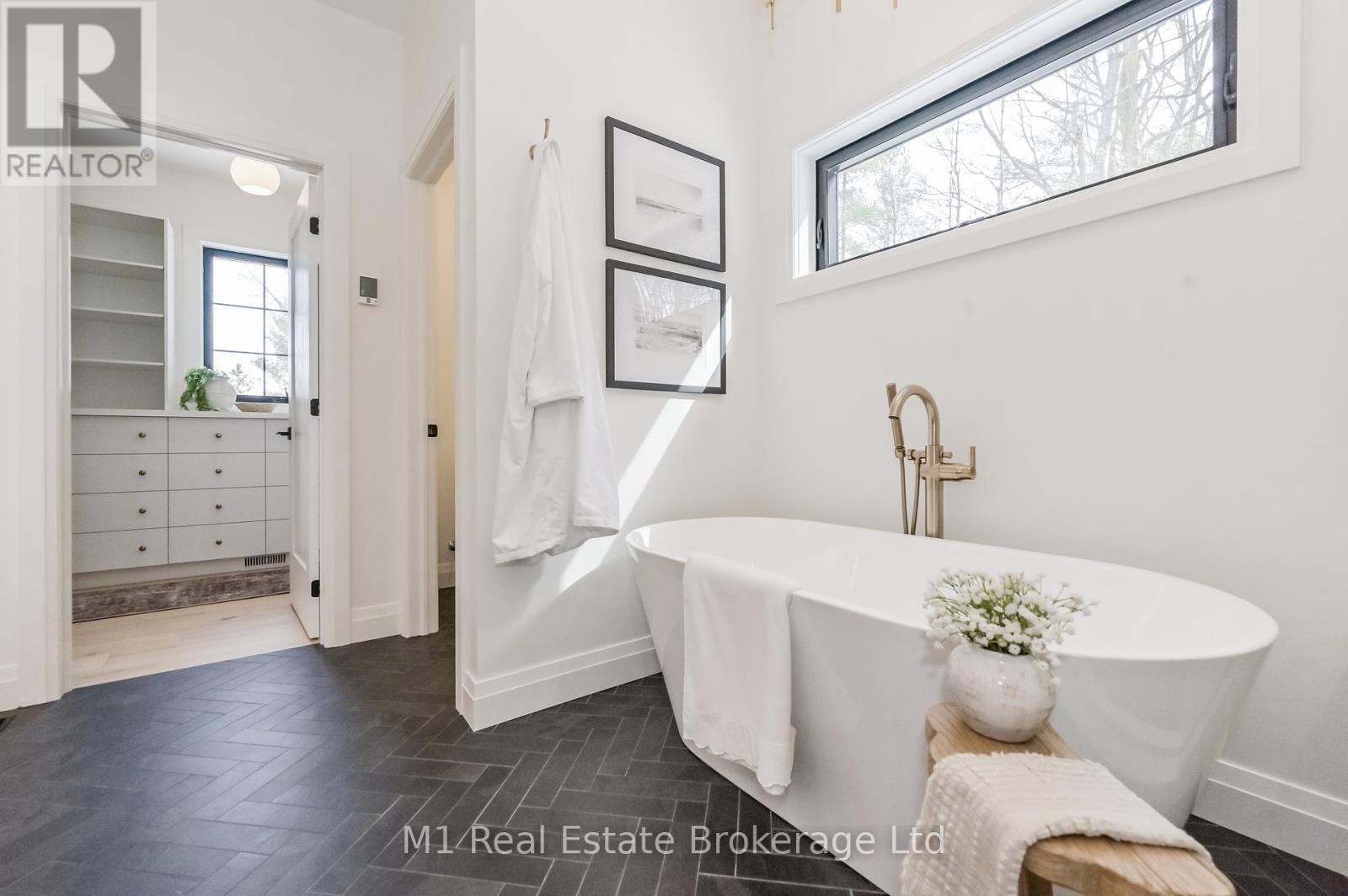 433 South River Road, Centre Wellington, Ontario  N0B 1S0 - Photo 31 - X12065546