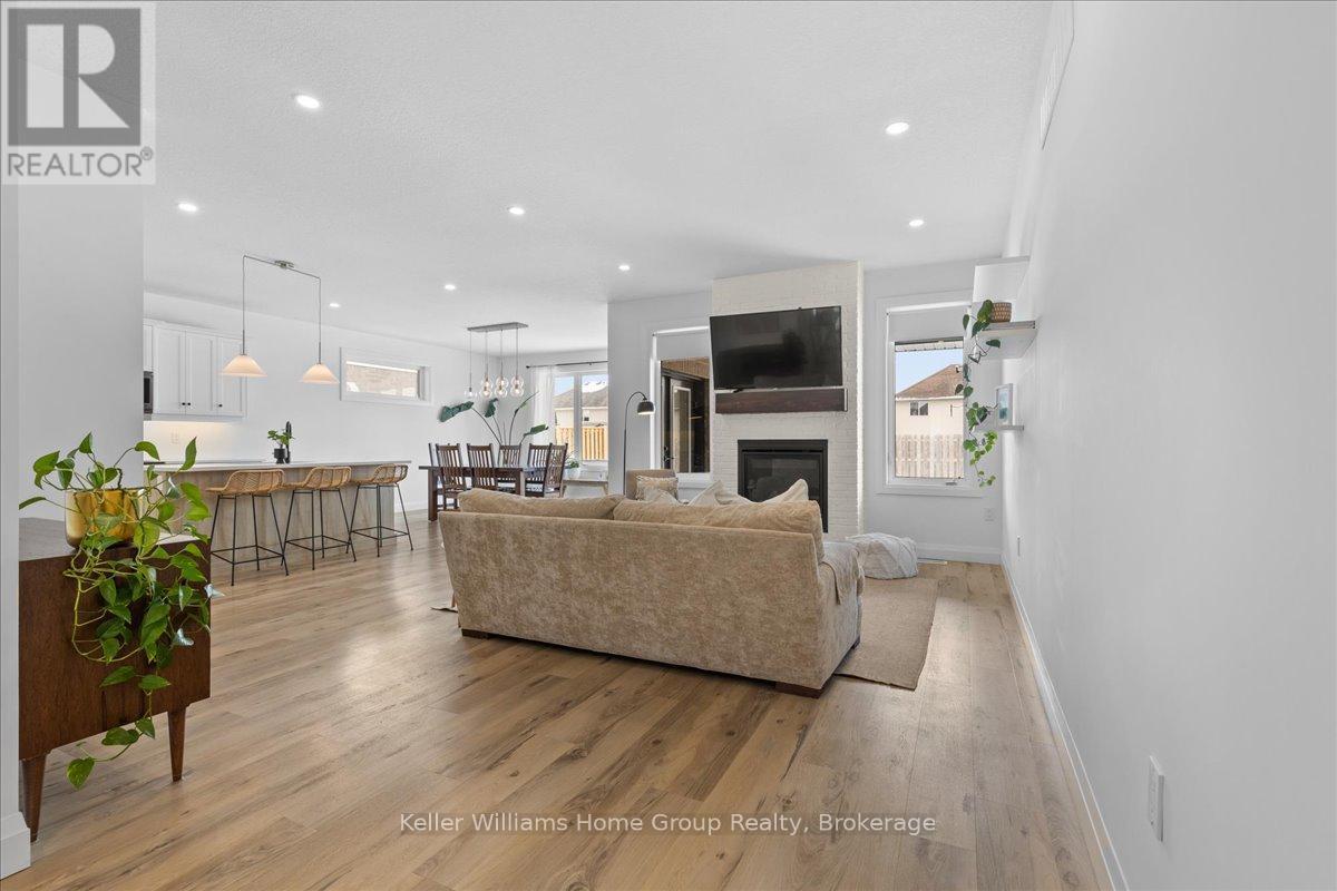 113 Walsh Street, Wellington North, Ontario  N0G 1A0 - Photo 8 - X12091022