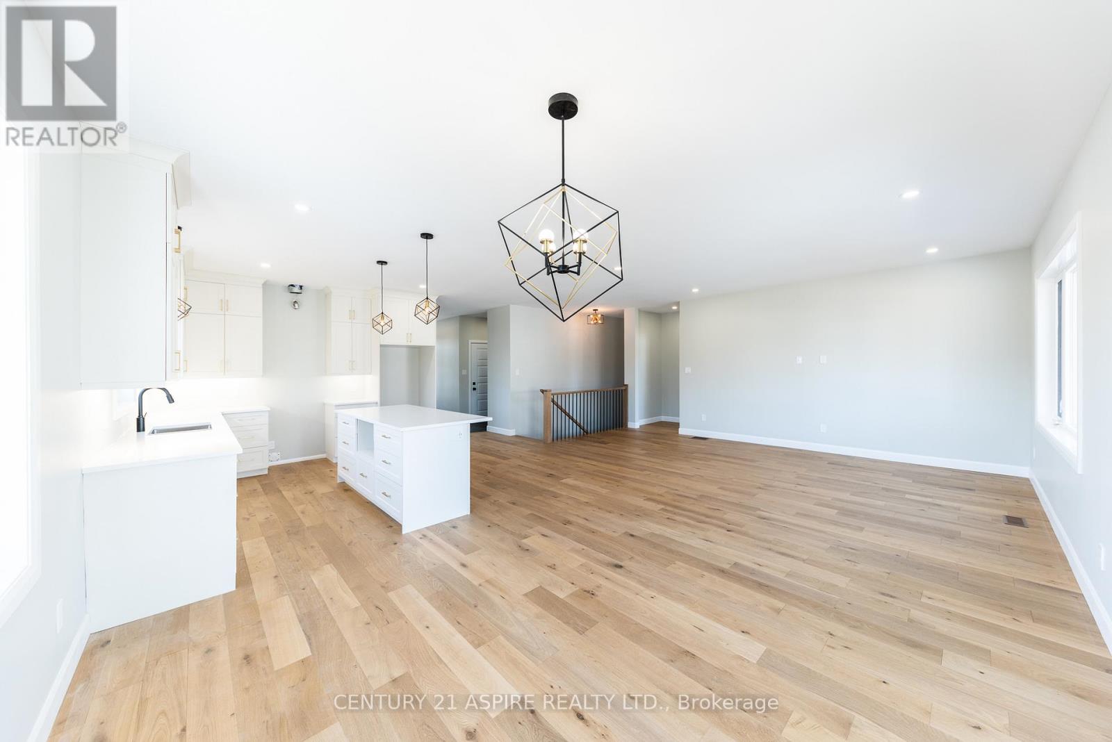 389 Patricia Avenue, Pembroke, Ontario  K8A 7Y2 - Photo 19 - X12090700