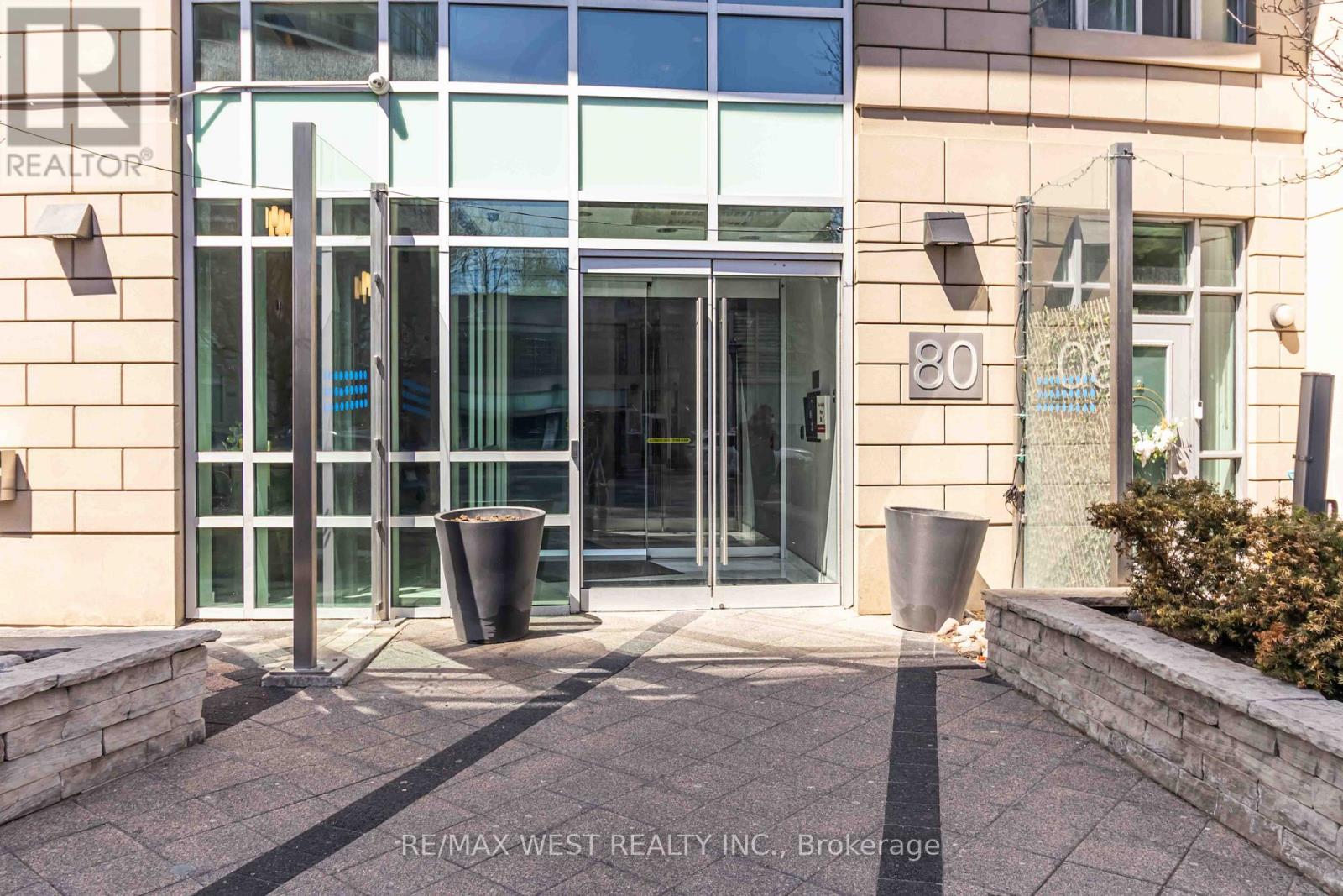Property at 406 - 80 ABSOLUTE AVENUE image 4