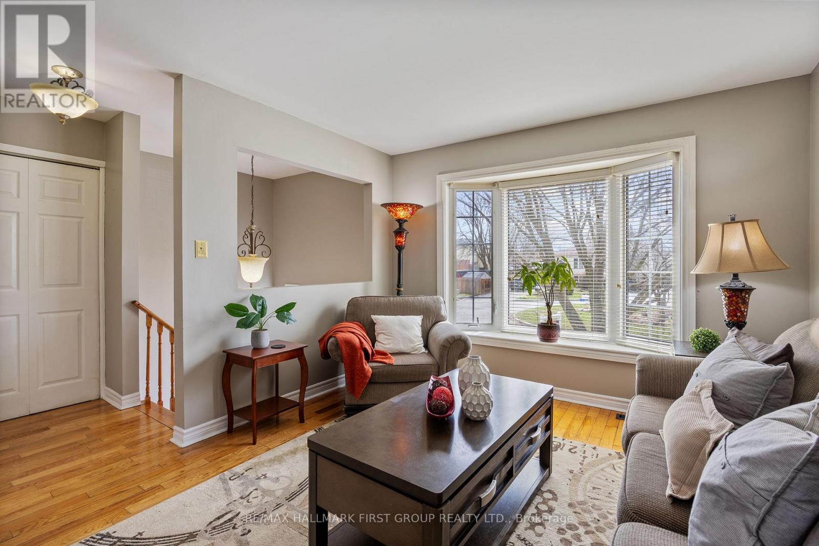 676 Frobisher Court, Oshawa, Ontario  L1J 8M9 - Photo 10 - E12091085