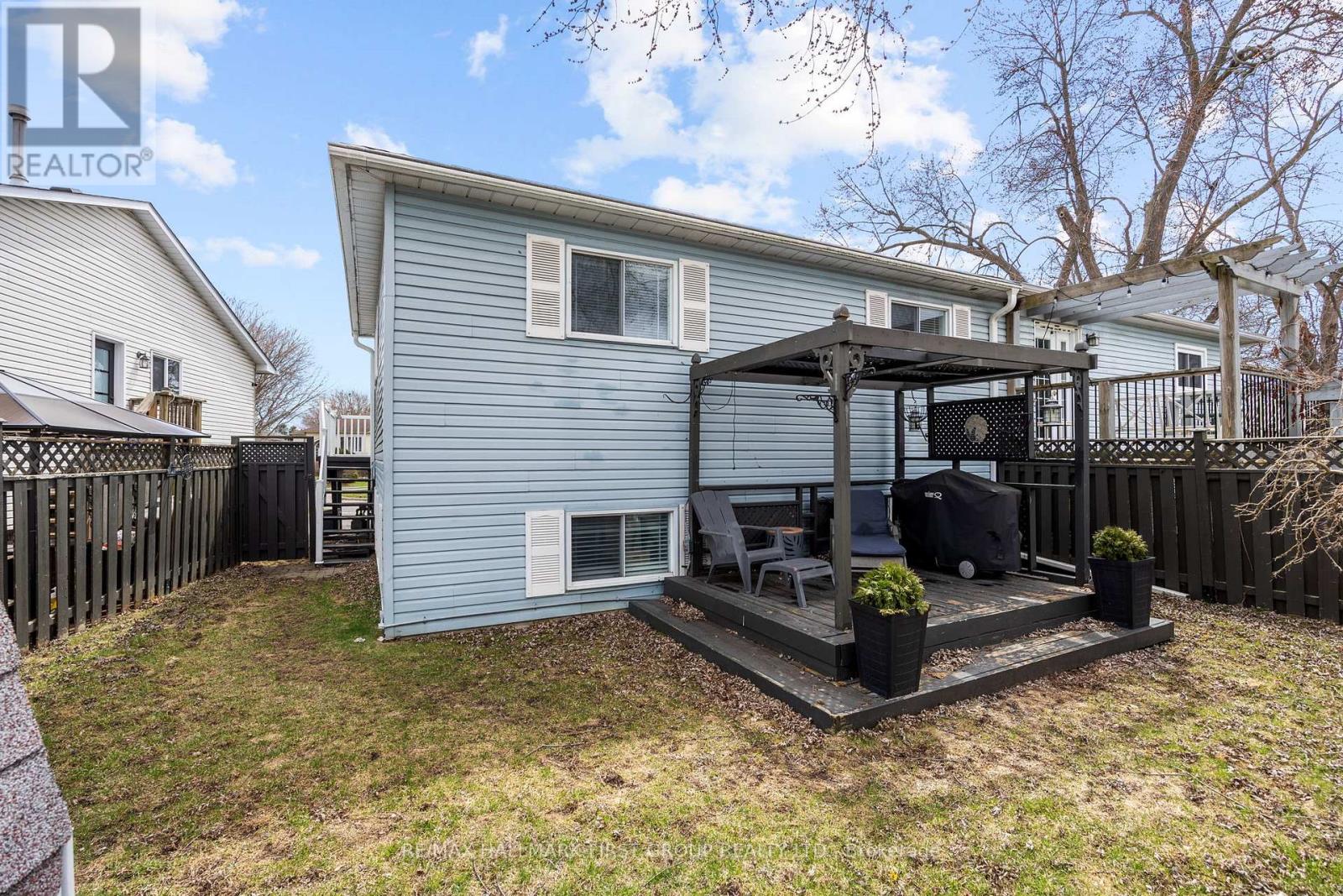 676 Frobisher Court, Oshawa, Ontario  L1J 8M9 - Photo 39 - E12091085