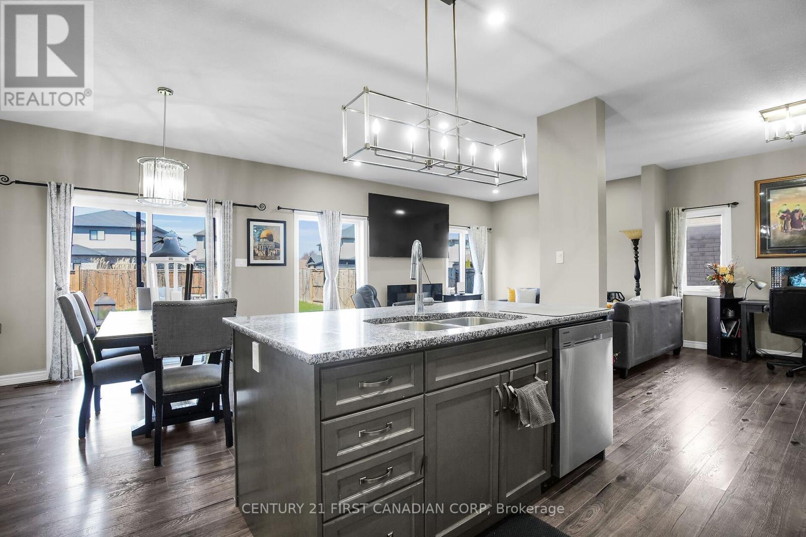 1249 Sandbar Street, London North, Ontario  N6G 0Y3 - Photo 12 - X12091065