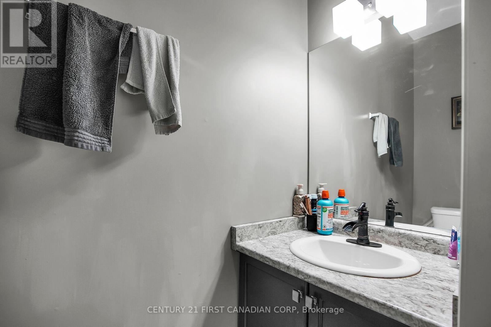 1249 Sandbar Street, London North, Ontario  N6G 0Y3 - Photo 17 - X12091065