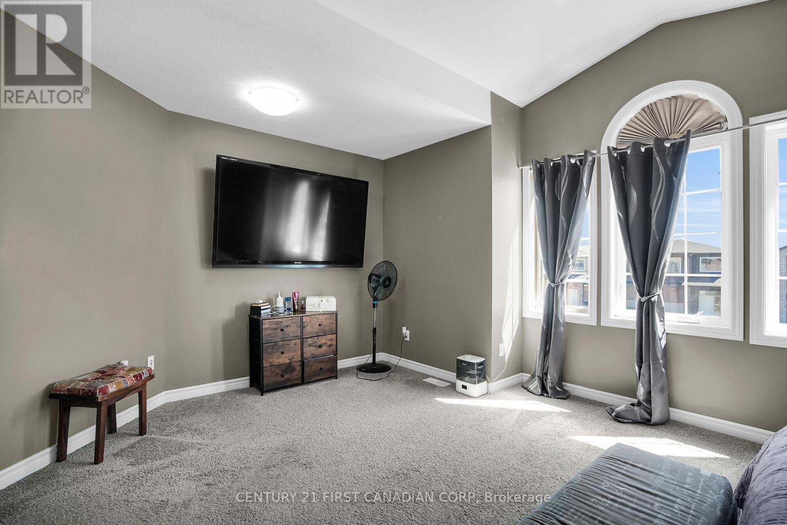 1249 Sandbar Street, London North, Ontario  N6G 0Y3 - Photo 21 - X12091065