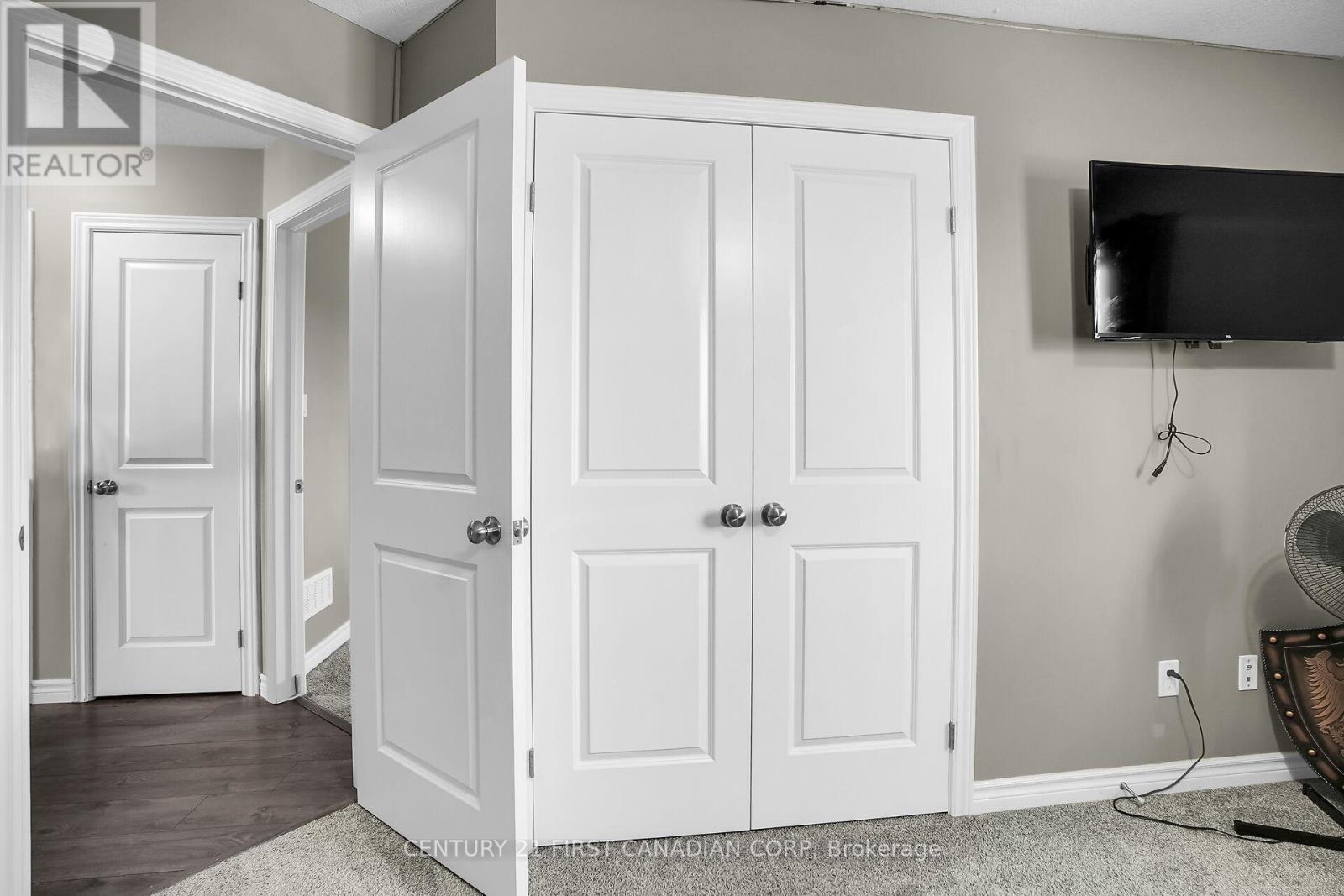 1249 Sandbar Street, London North, Ontario  N6G 0Y3 - Photo 26 - X12091065