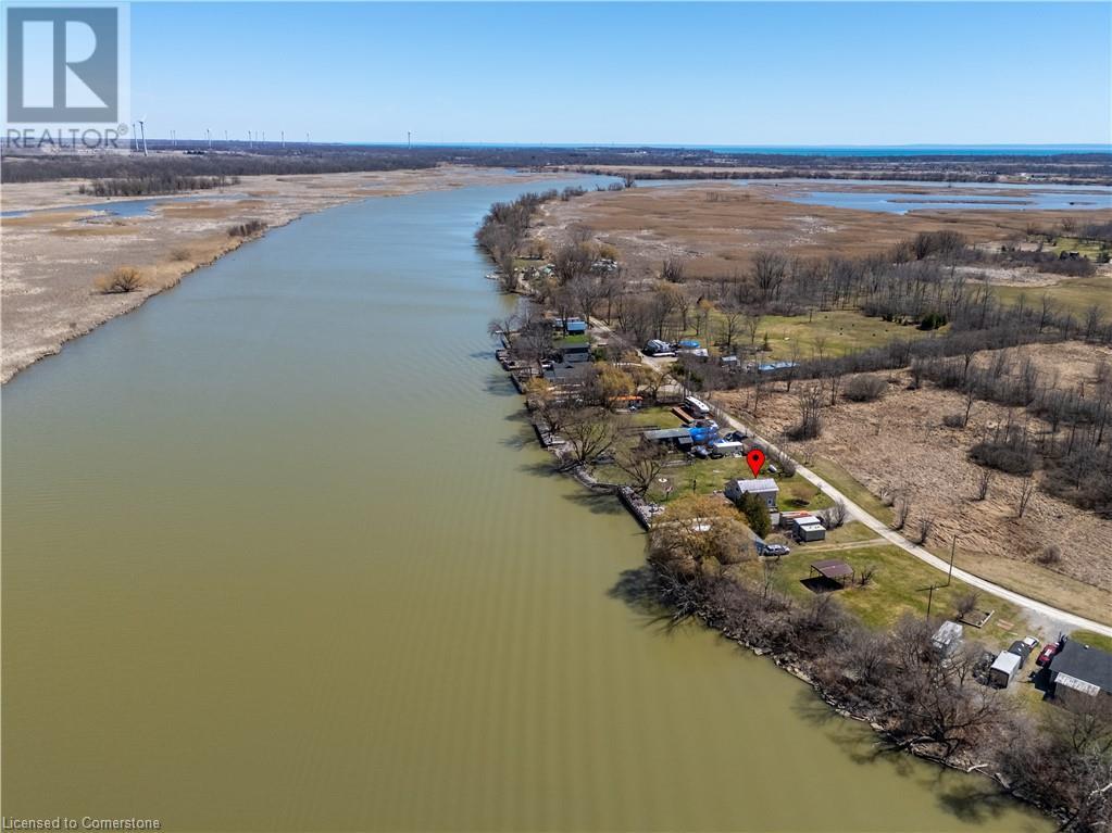 Property at 39 WILLOW Line image 3
