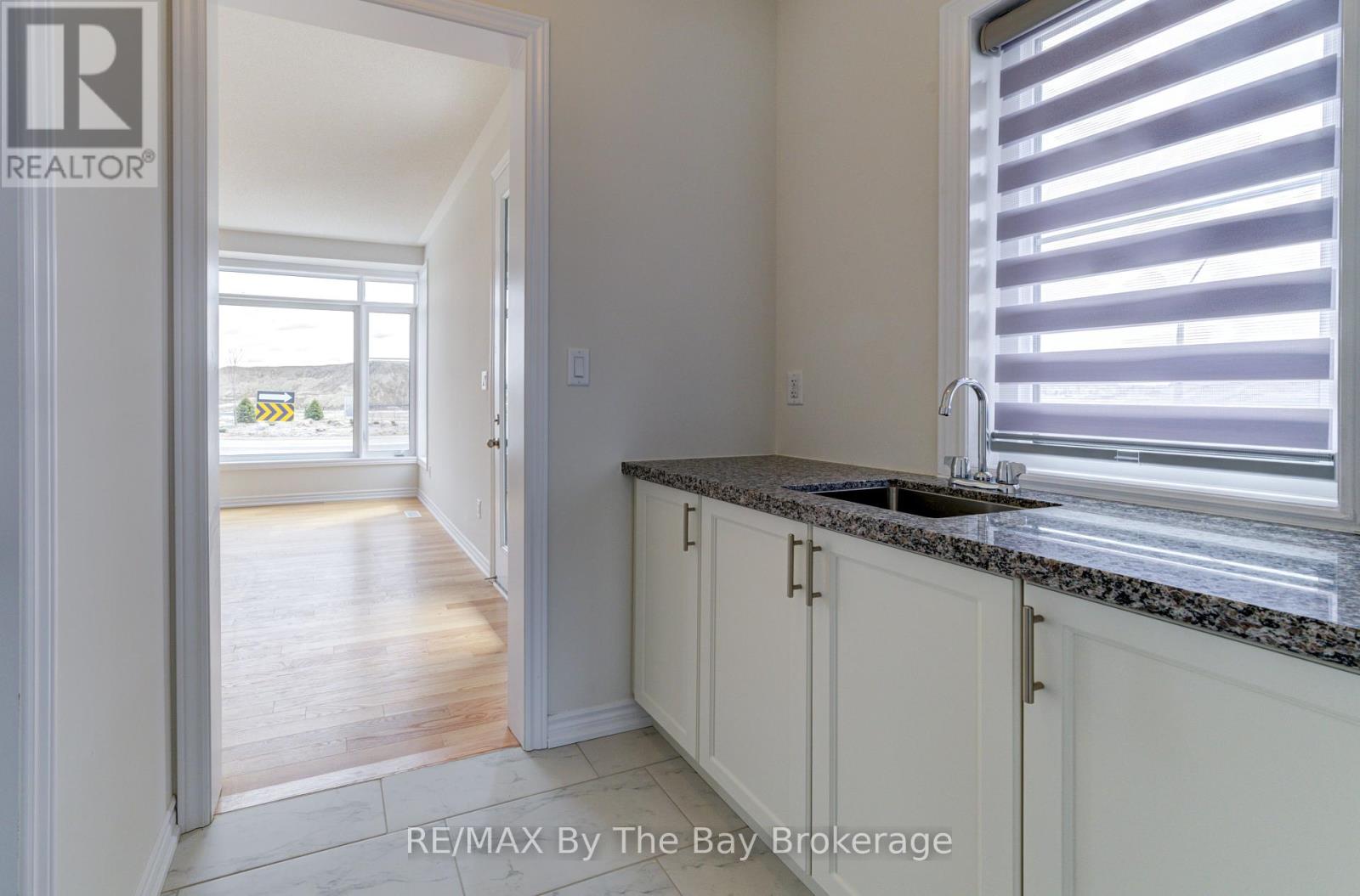 105 Sun Valley Avenue, Wasaga Beach, Ontario  L9Z 0N8 - Photo 24 - S12091095