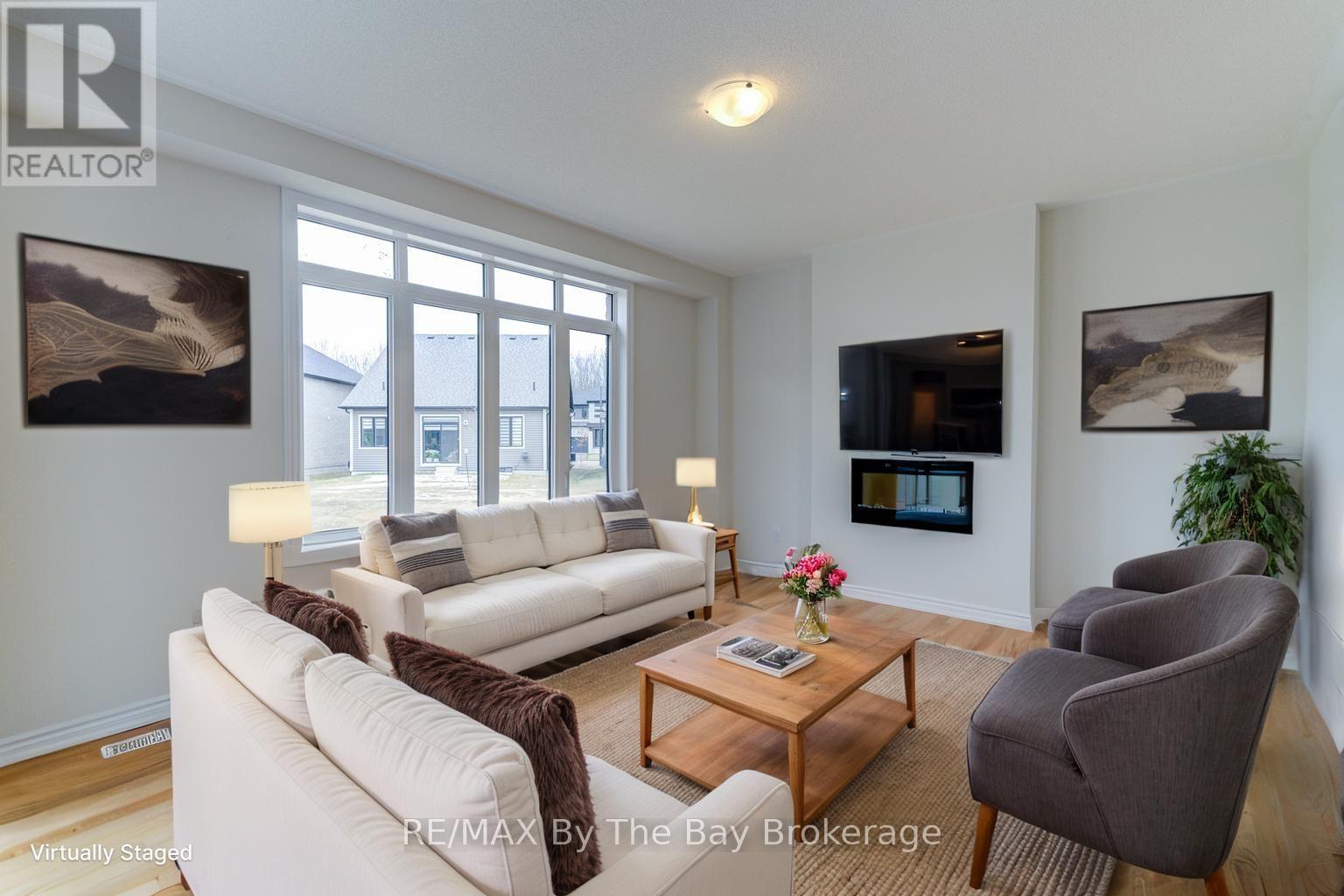 Property at 105 SUN VALLEY AVENUE image 5