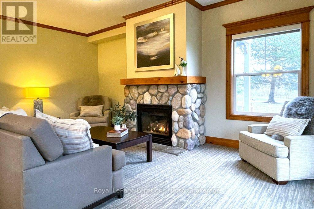 109 - 184 Snowbridge Way, Blue Mountains, Ontario  L9Y 3Z2 - Photo 7 - X12091048