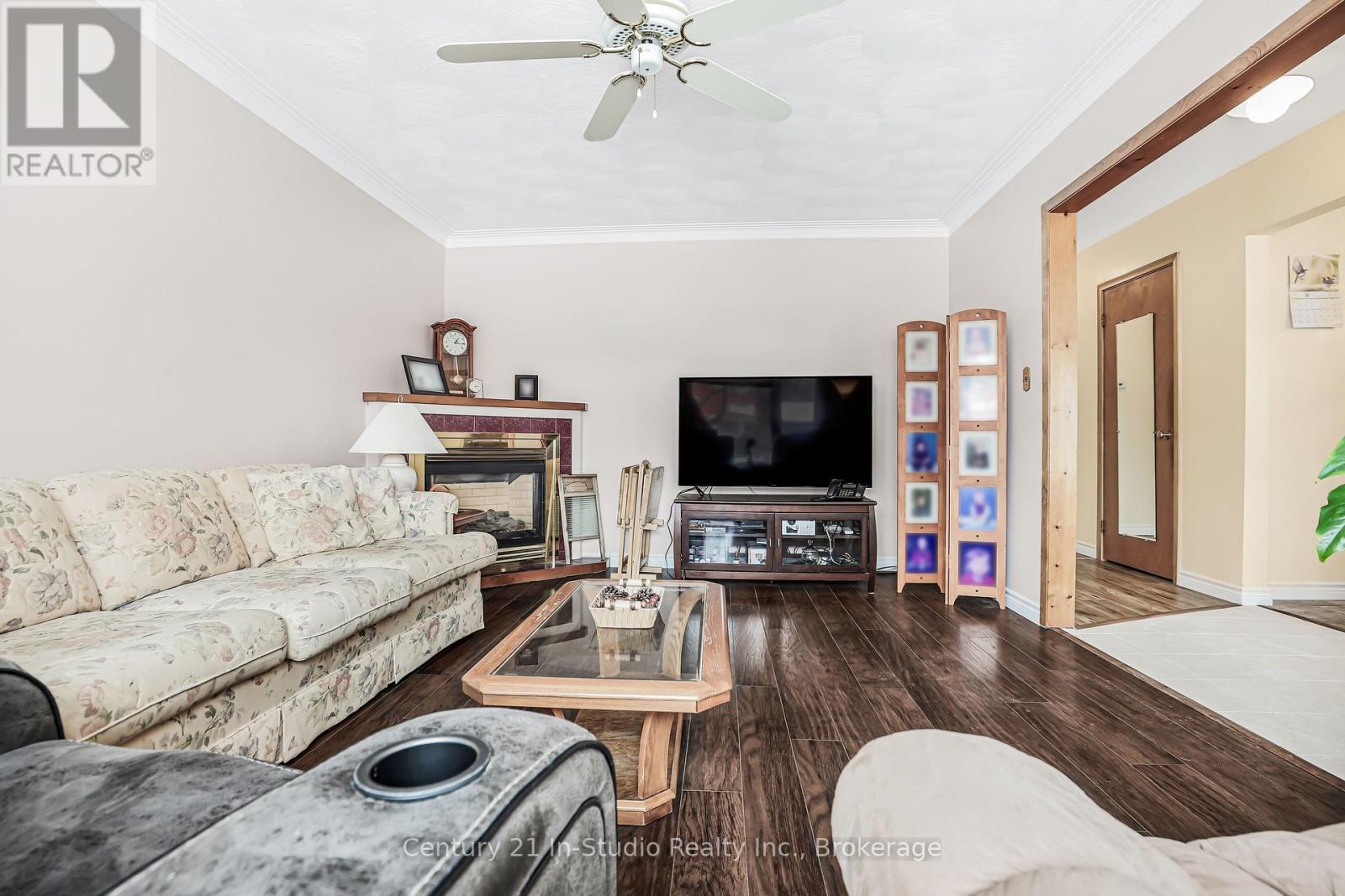 22 Herbert Avenue, Grey Highlands, Ontario  N0C 1H0 - Photo 14 - X12091091