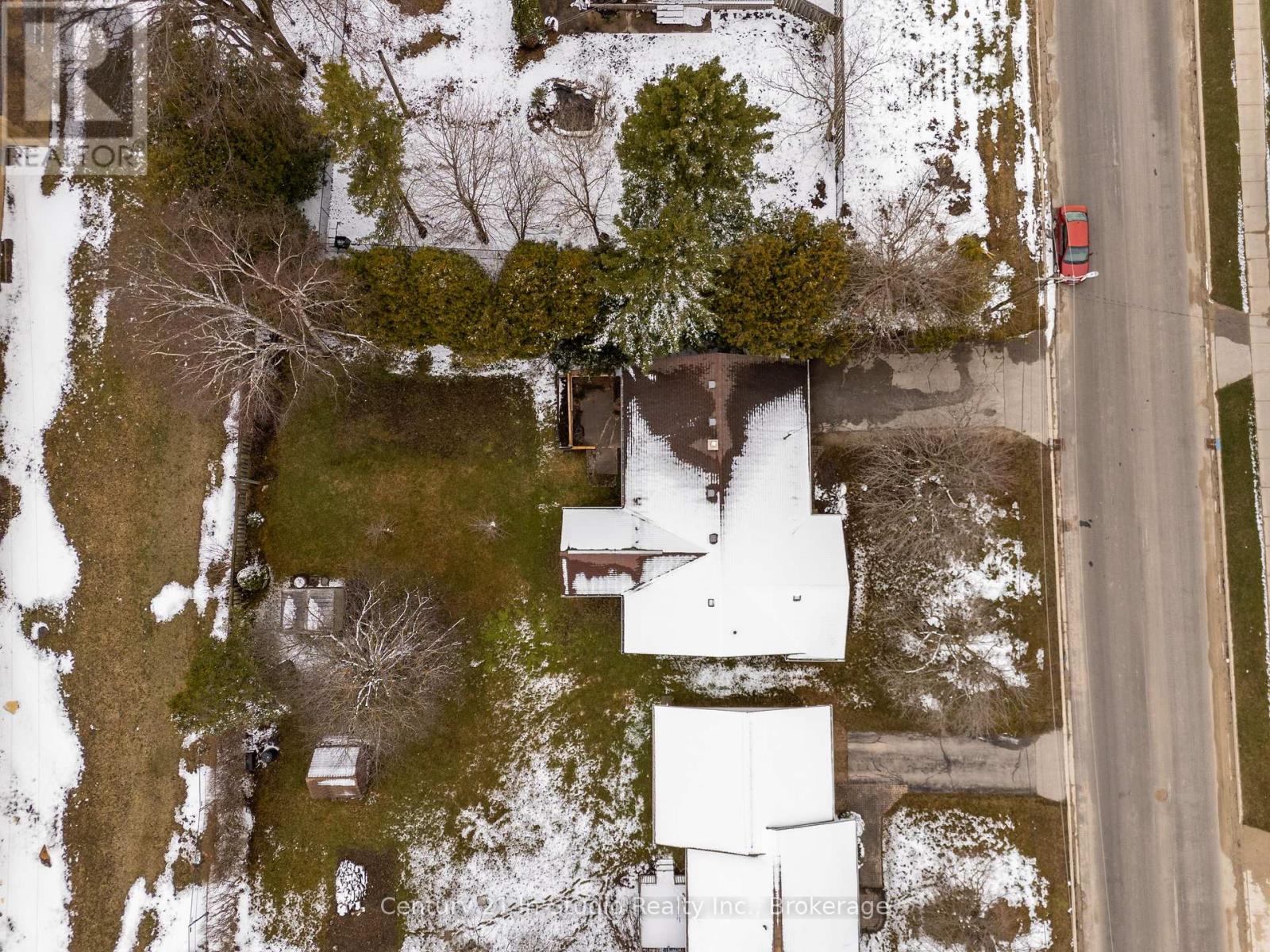 22 Herbert Avenue, Grey Highlands, Ontario  N0C 1H0 - Photo 6 - X12091091