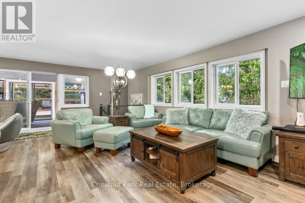 256 Woodland Drive, Huntsville, Ontario  P1H 1A6 - Photo 16 - X12091109