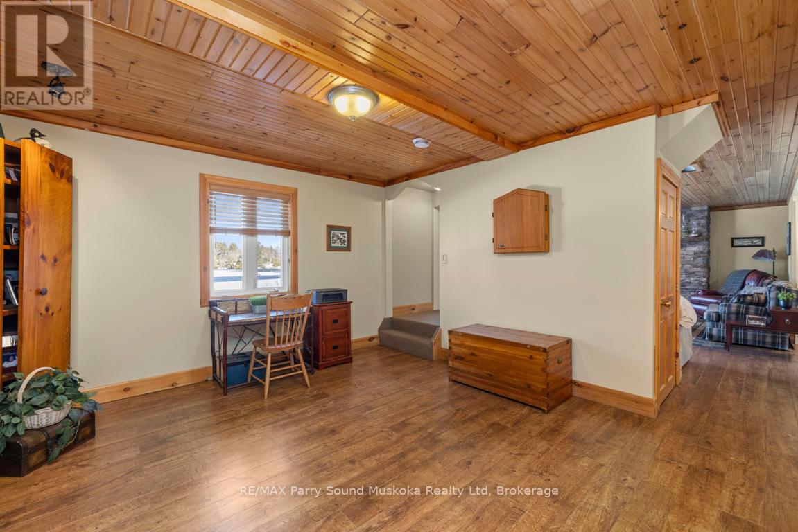 17 Martha Drive, Mckellar, Ontario  P0G 1C0 - Photo 29 - X12047150