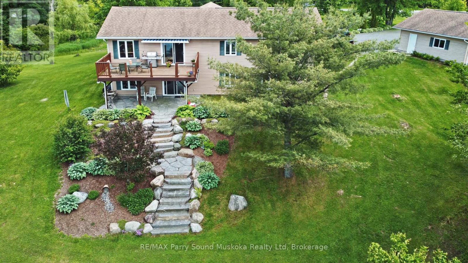 17 Martha Drive, Mckellar, Ontario  P0G 1C0 - Photo 37 - X12047150