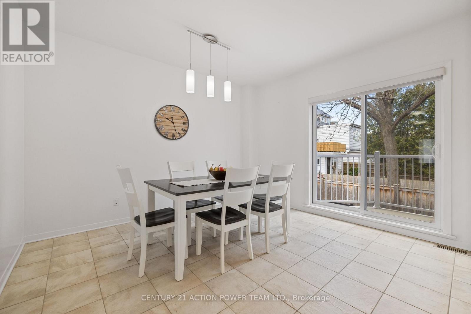 48 Queen-Victoria Street, Ottawa, Ontario  K1M 2K4 - Photo 15 - X12091139