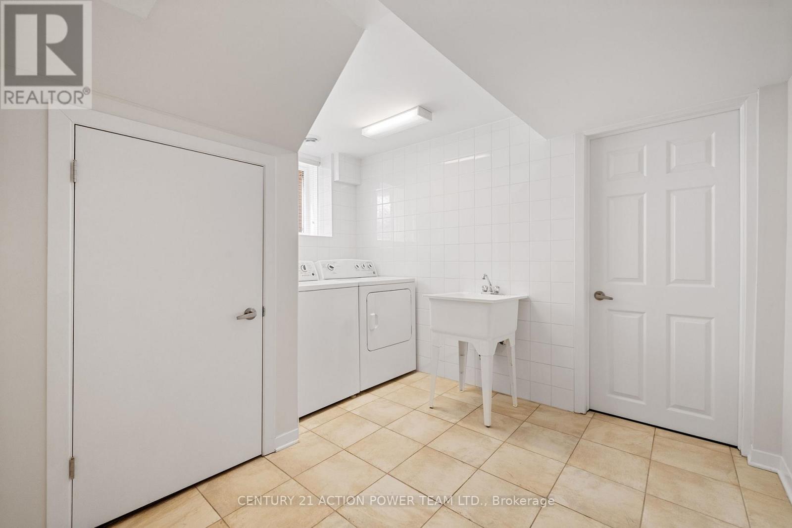 48 Queen-Victoria Street, Ottawa, Ontario  K1M 2K4 - Photo 27 - X12091139