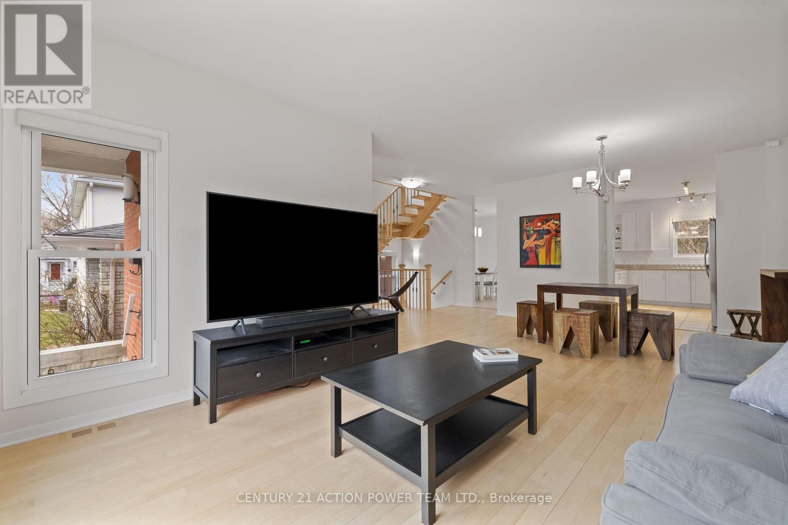 48 Queen-Victoria Street, Ottawa, Ontario  K1M 2K4 - Photo 7 - X12091139