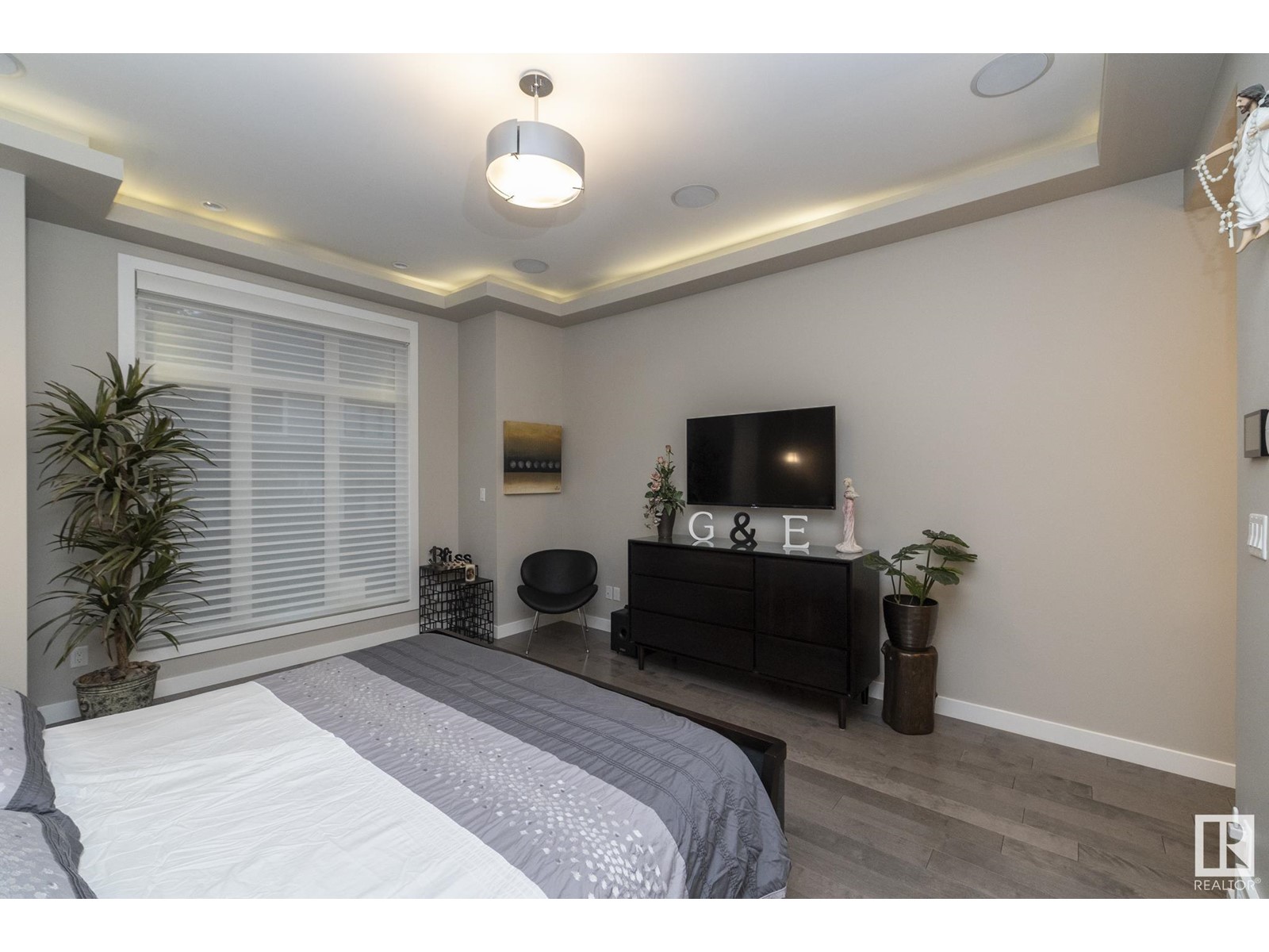 Property at 3412 WATSON PL SW image 3
