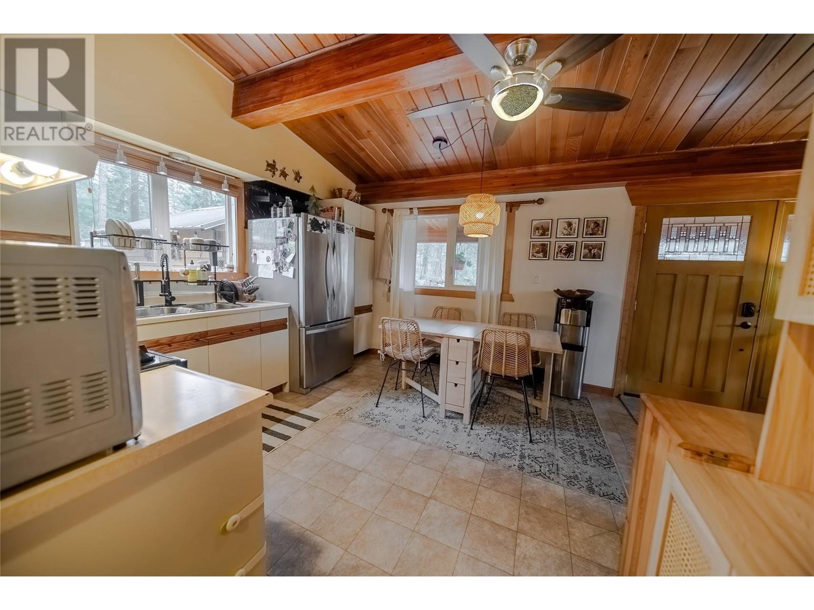 Property at 6740 Rosen Lake Road image 4