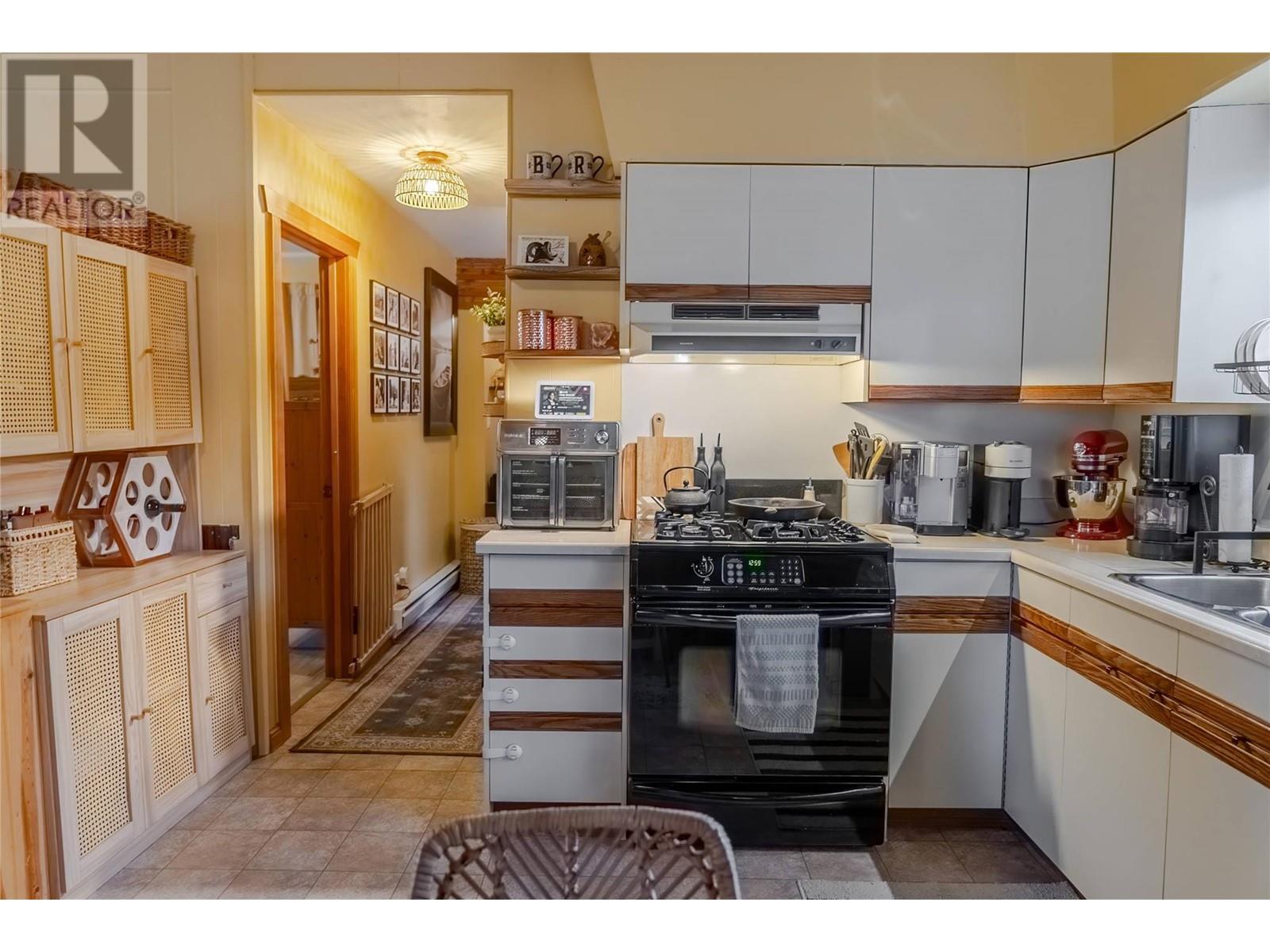 Property at 6740 Rosen Lake Road image 1