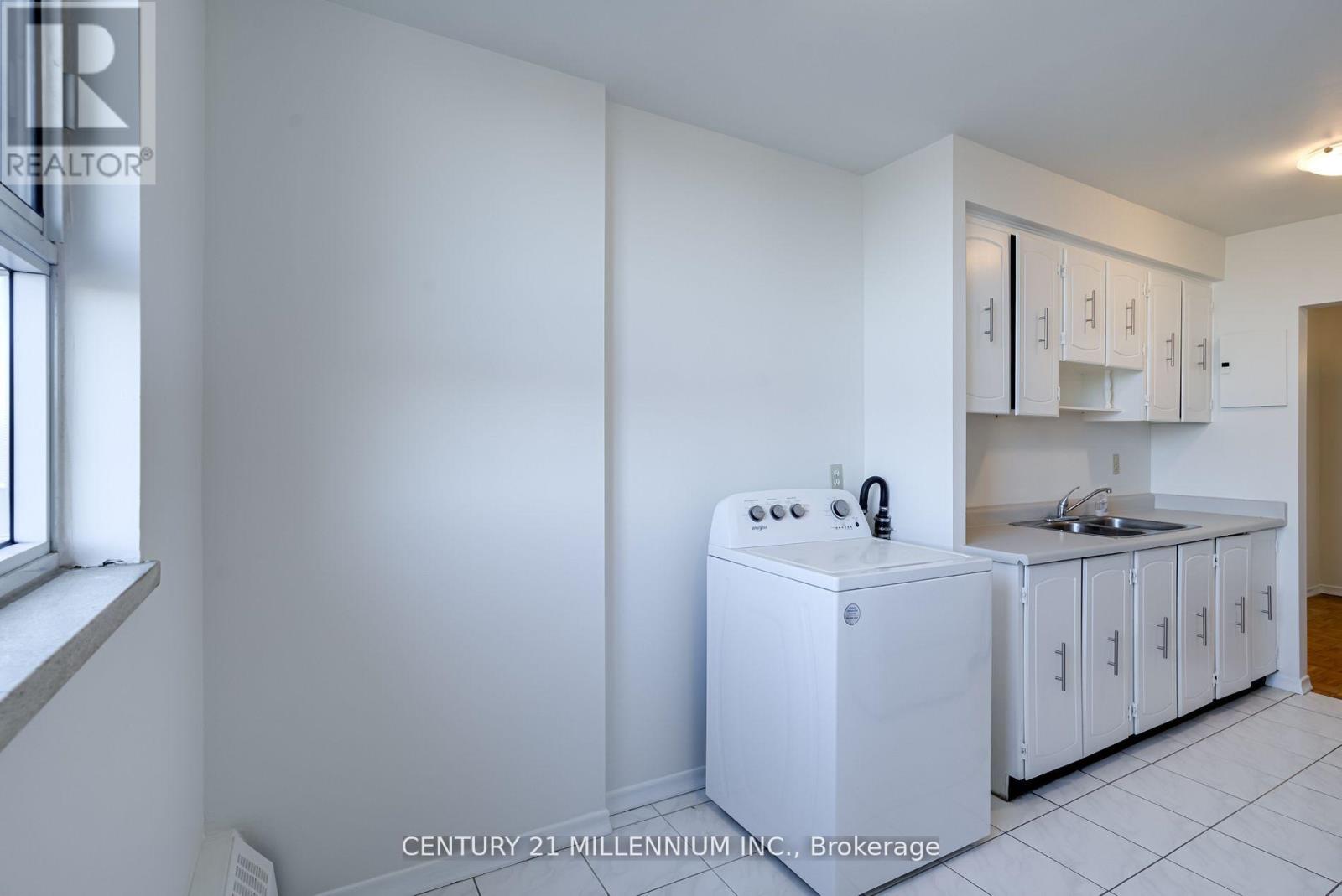 712 - 1615 Bloor Street, Mississauga, Ontario  L4X 1S2 - Photo 21 - W12091141