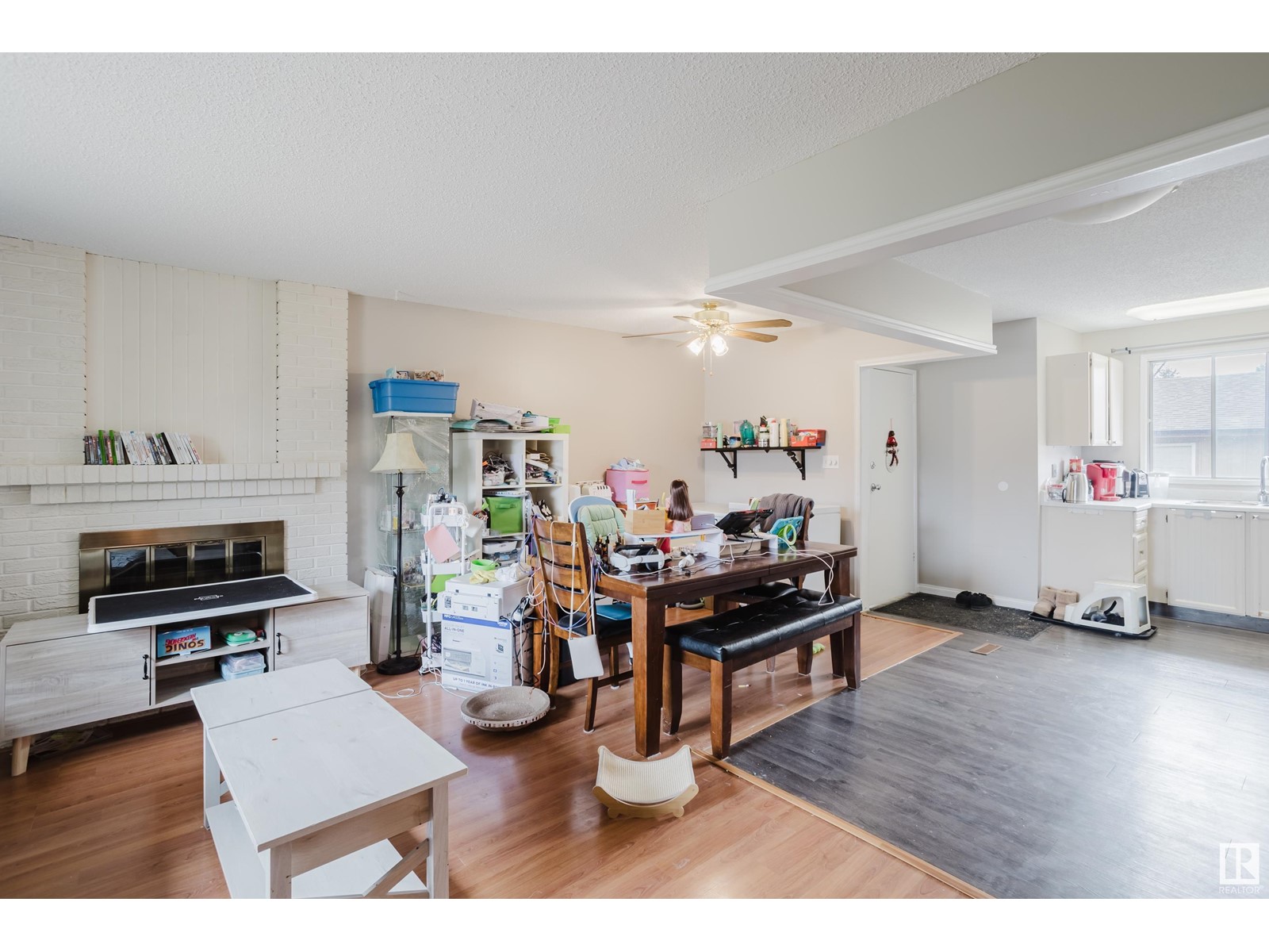 Property at 10829 32A AV NW image 2