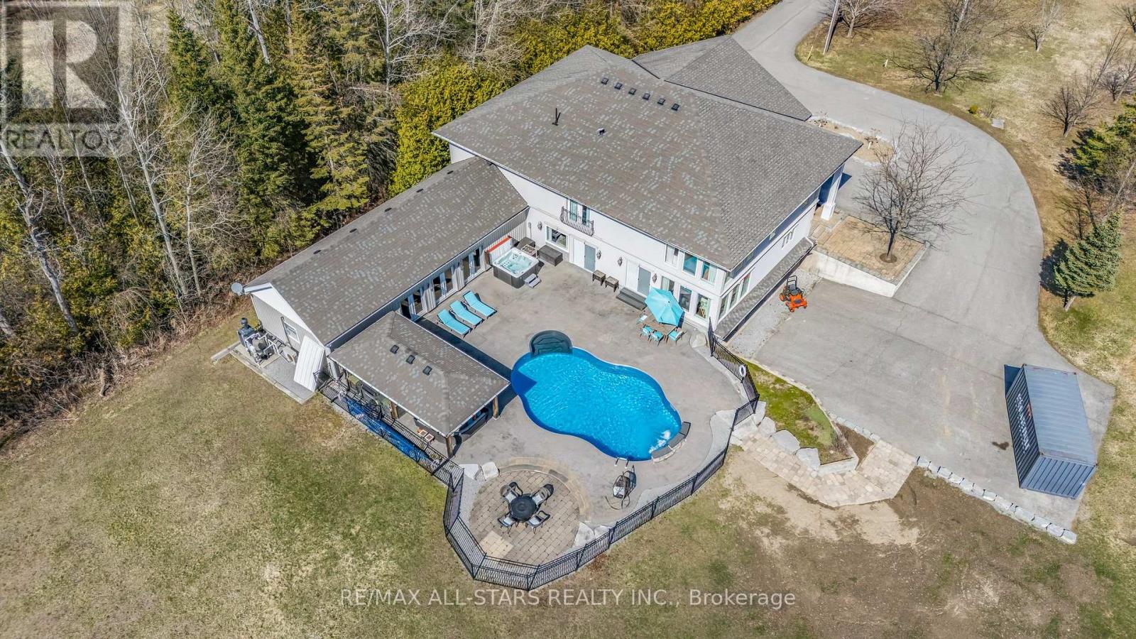 25956 Mccowan Road, Georgina, Ontario  L0E 1R0 - Photo 2 - N12090201