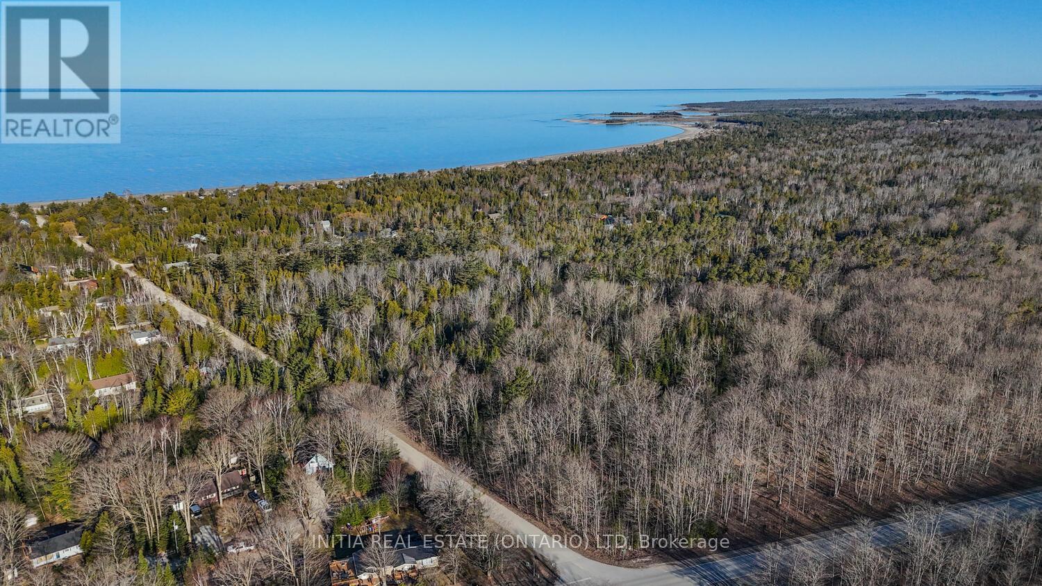 450 Sauble Falls Parkway, South Bruce Peninsula, Ontario  N0H 2G0 - Photo 14 - X12091194