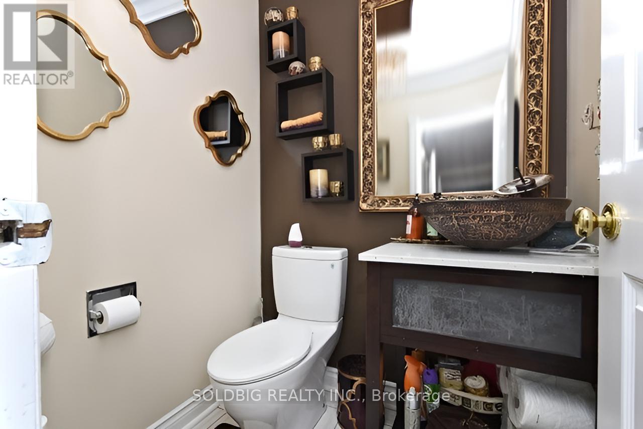 156 Forest Drive, Vaughan, Ontario  L4L 3Z7 - Photo 12 - N12085290