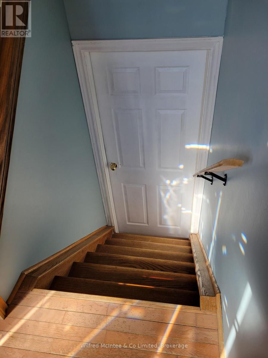 210 Countess Street N, West Grey, Ontario  N0G 1R0 - Photo 19 - X12091205