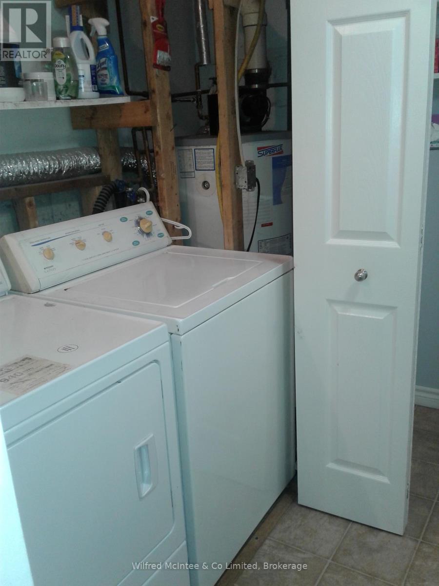 210 Countess Street N, West Grey, Ontario  N0G 1R0 - Photo 26 - X12091205