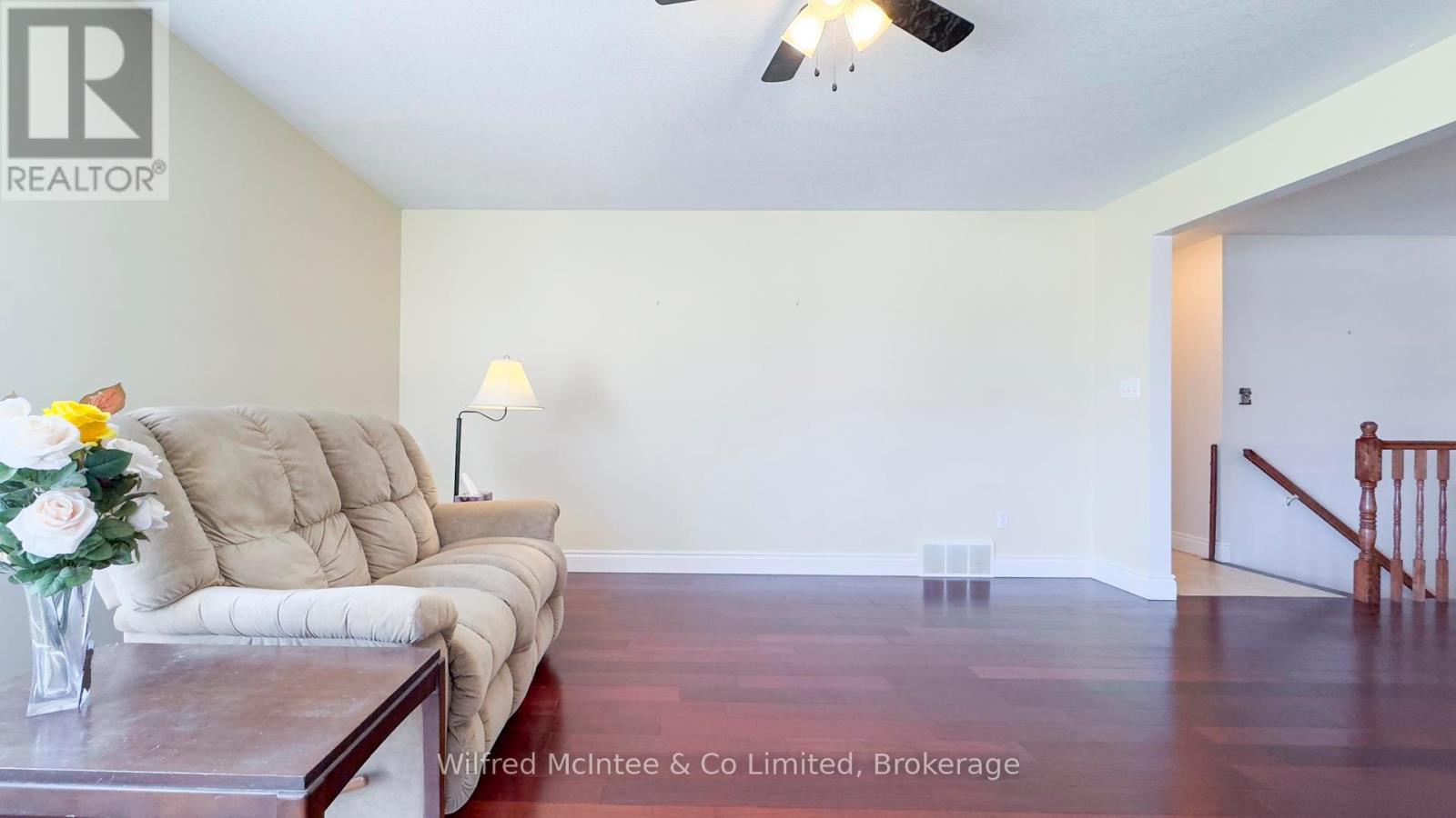 12 Jonathan Crescent, South Bruce, Ontario  N0G 2J0 - Photo 11 - X12091207