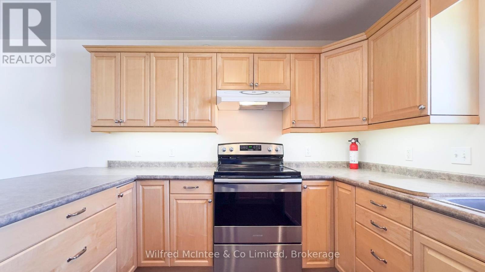 12 Jonathan Crescent, South Bruce, Ontario  N0G 2J0 - Photo 19 - X12091207