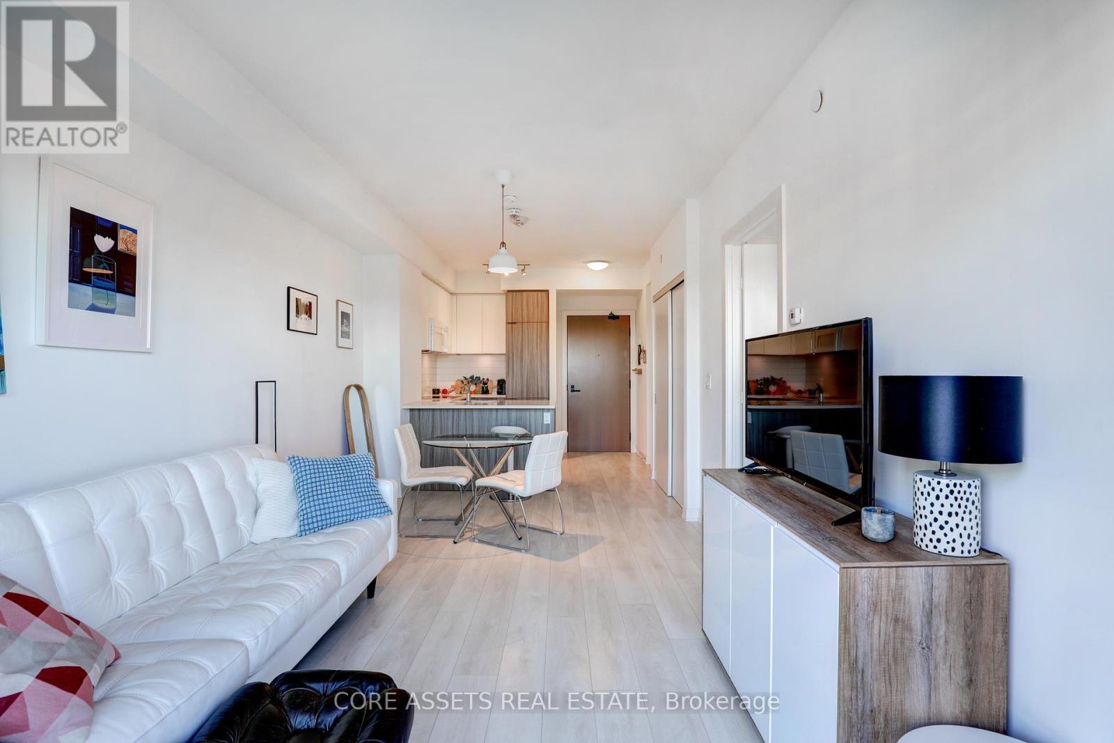 709 - 223 St Clair Avenue W, Toronto, Ontario  M4V 1R3 - Photo 19 - C12090983