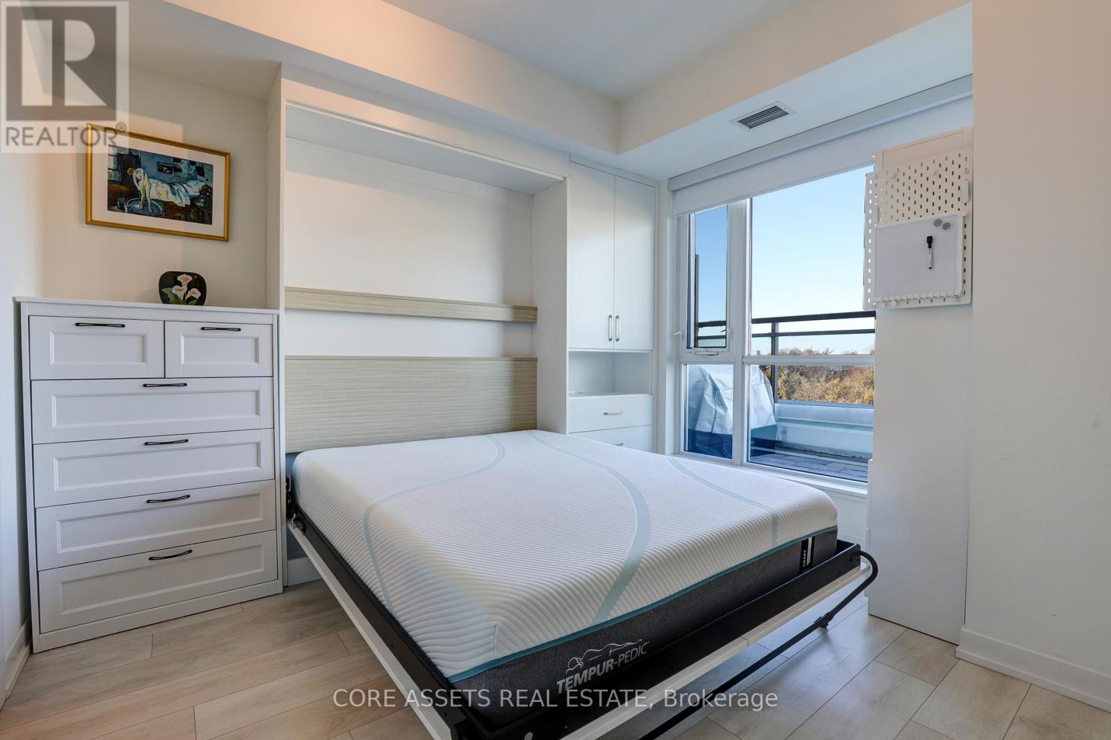709 - 223 St Clair Avenue W, Toronto, Ontario  M4V 1R3 - Photo 23 - C12090983