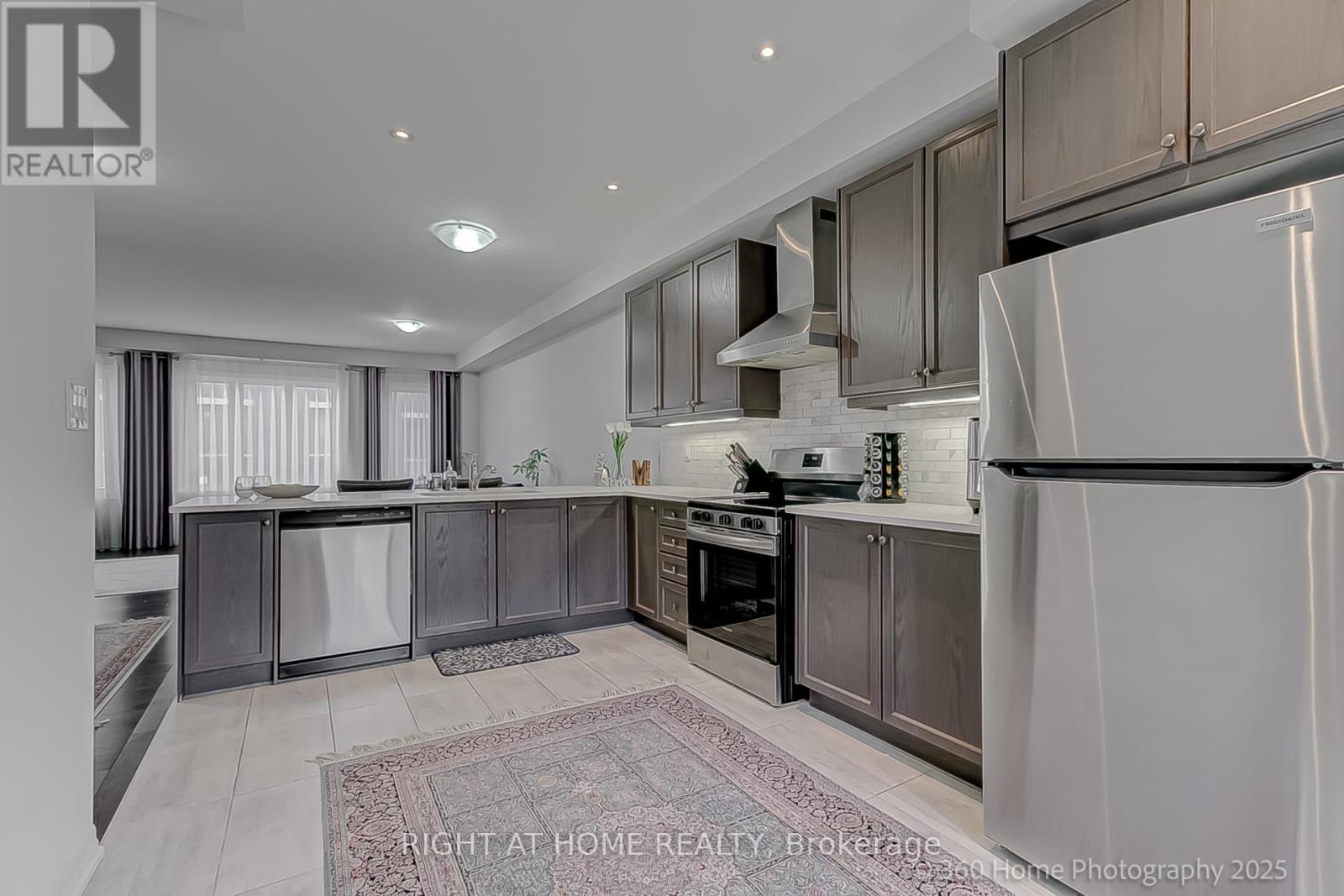 188 Tango Crescent, Newmarket, Ontario  L3X 0K5 - Photo 14 - N12091216