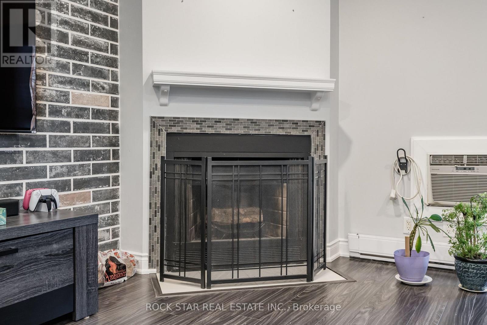 1731 - 1478 Pilgrims Way, Oakville, Ontario  L6M 3G7 - Photo 13 - W12091164
