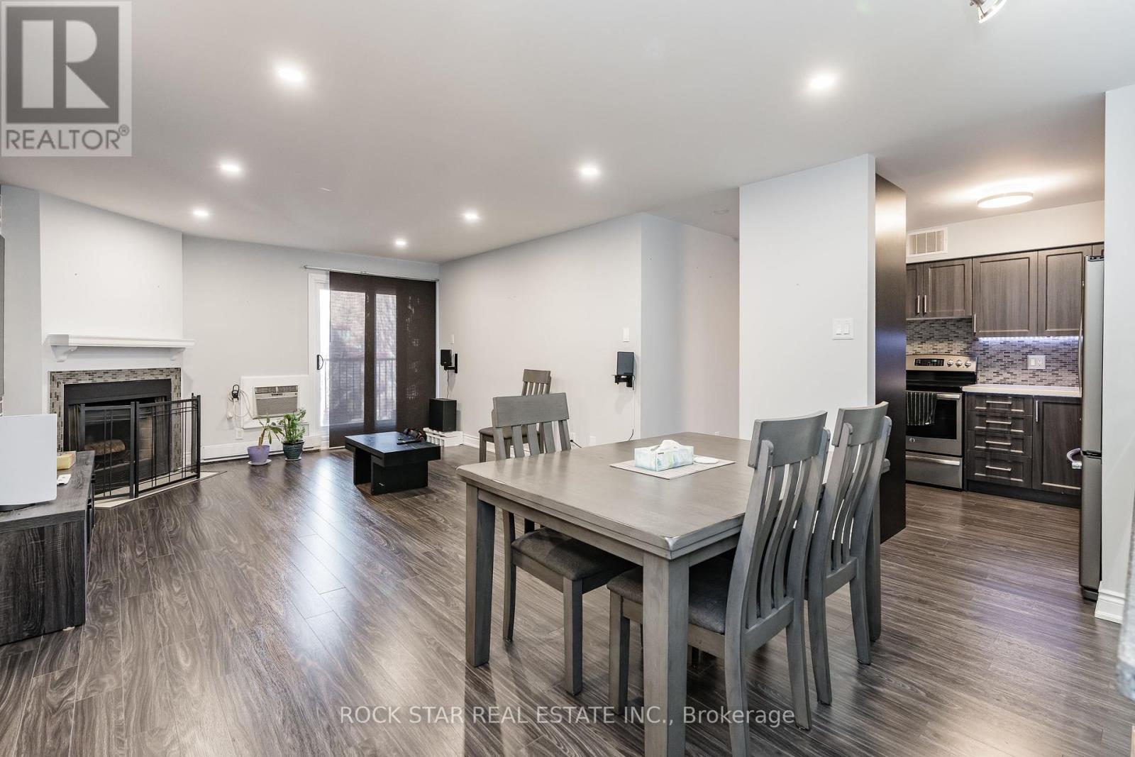 1731 - 1478 Pilgrims Way, Oakville, Ontario  L6M 3G7 - Photo 16 - W12091164