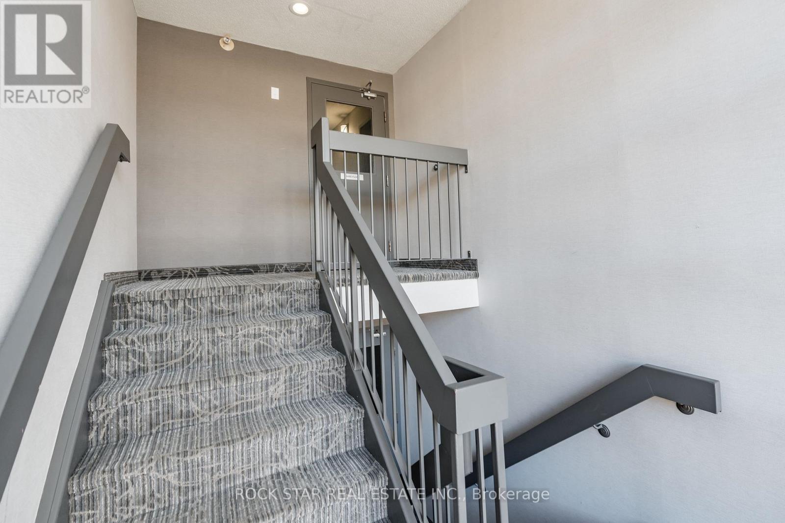 Property at 1731 - 1478 PILGRIMS WAY image 5