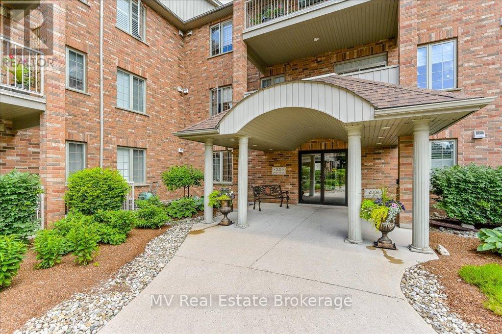 209 - 20 Station Square, Centre Wellington, Ontario  N0B 1S0 - Photo 2 - X12091241