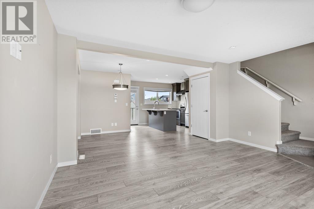 Property at 44 Howse Drive NE image 4