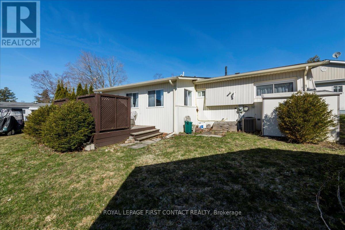 23 Mimosa Crescent, Innisfil, Ontario  L9S 1P9 - Photo 25 - N12091225