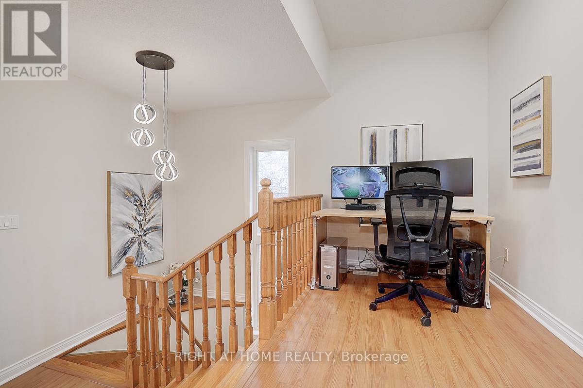47 Toporowski Avenue, Richmond Hill (Rouge Woods), Ontario  L4S 2G9 - Photo 37 - N12091227