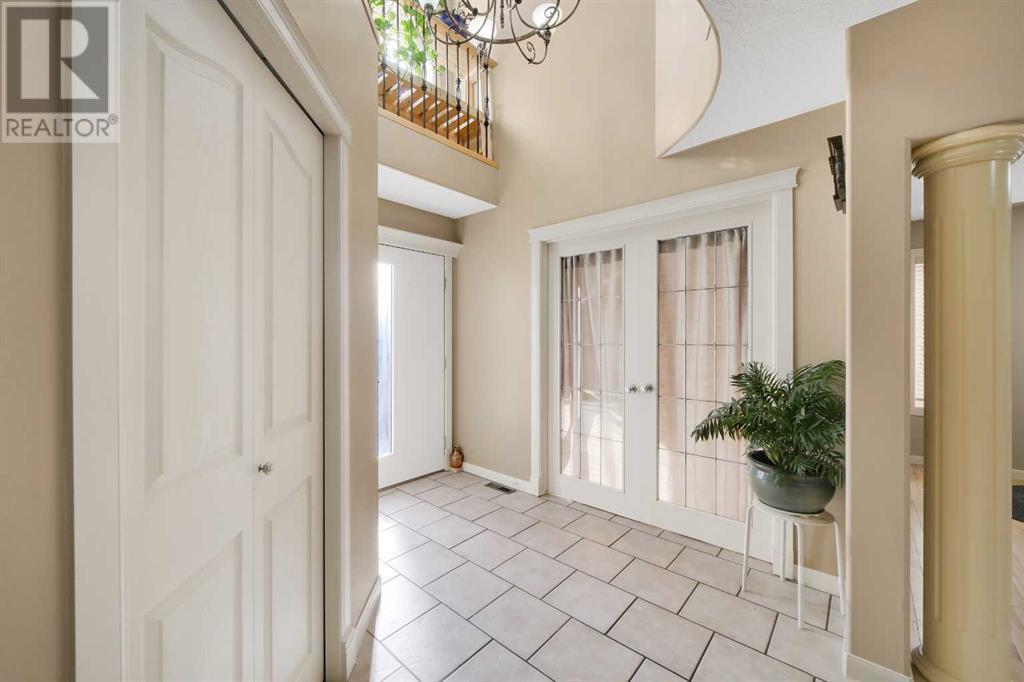 Property at 107 Royal Ridge Rise NW image 5