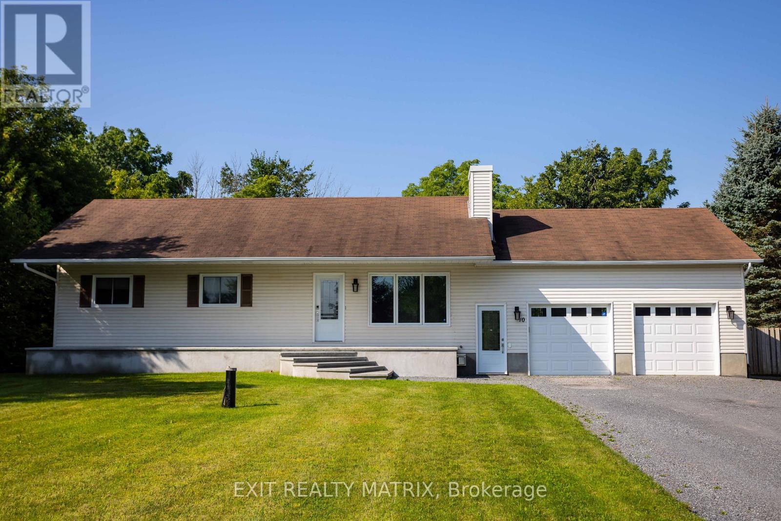10 Ralph Street, North Dundas, Ontario  K0A 2R0 - Photo 1 - X12091302